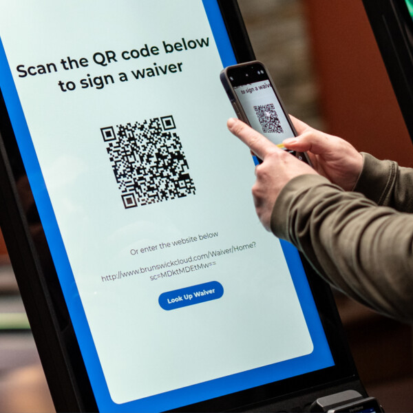 Sync Service Kiosk - Scan QR Code Waiver 1360x890