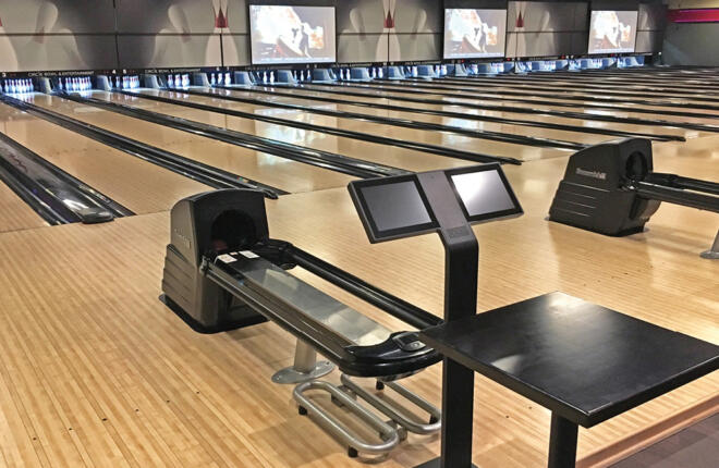 Sync scoring, ball returns, lanes and masking units