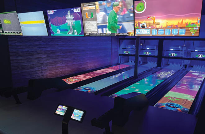 4 brunswick bowling lanes with spark projection