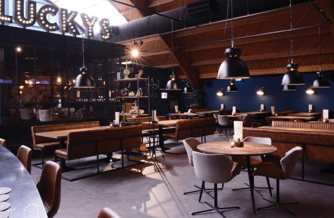 Luckys Bowling Warmond Netherlands 16X9 09