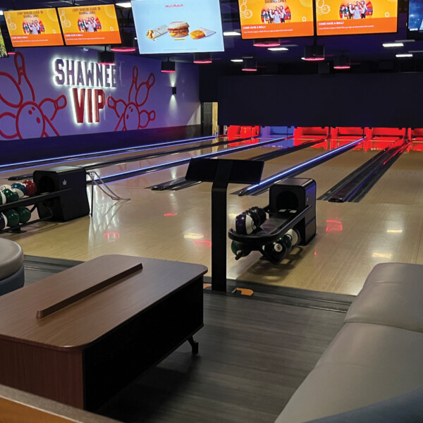 Shawnee Lanes Chillicothe OH 16x9 150 05