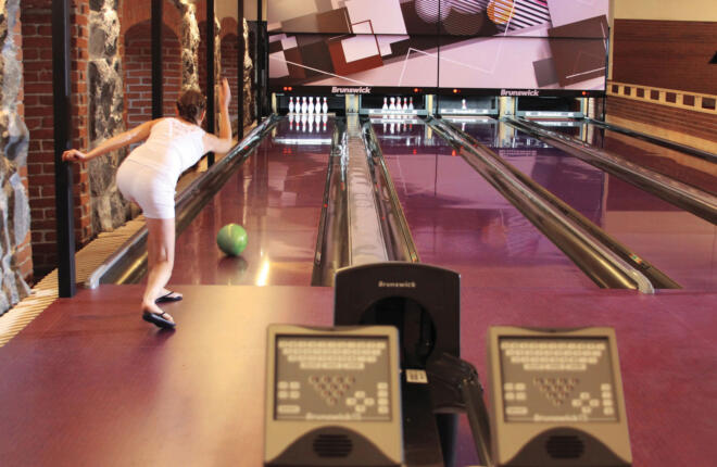 Ladozhskaya Bowling Center in Usadba, Sortavala